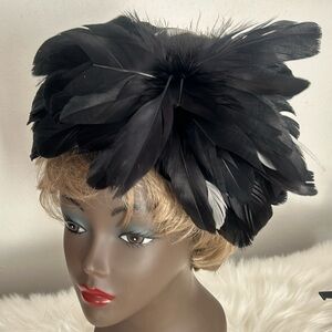 Black Feathered Dressy Hat 😀.   OS. /NWT